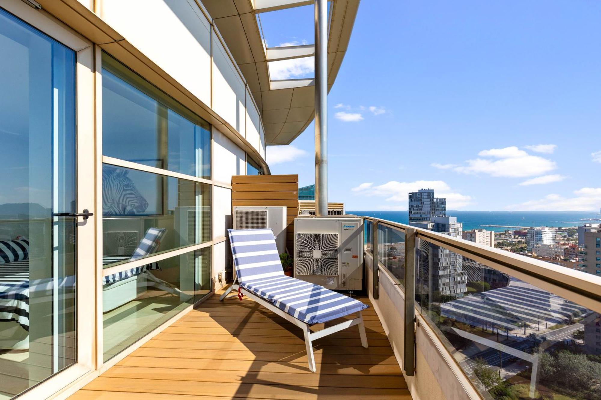 Penthouse Duplex With Epic Views Appartamento Barcellona
