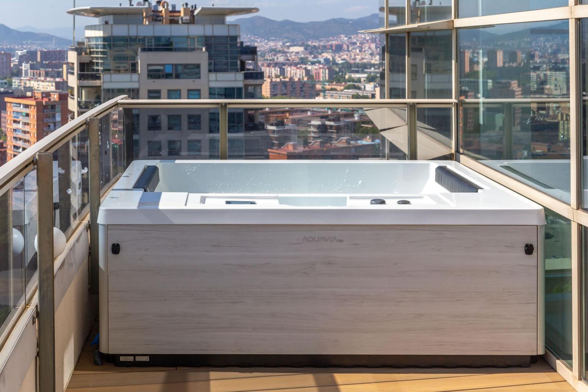 Appartamento Penthouse Duplex With Epic Views Barcellona